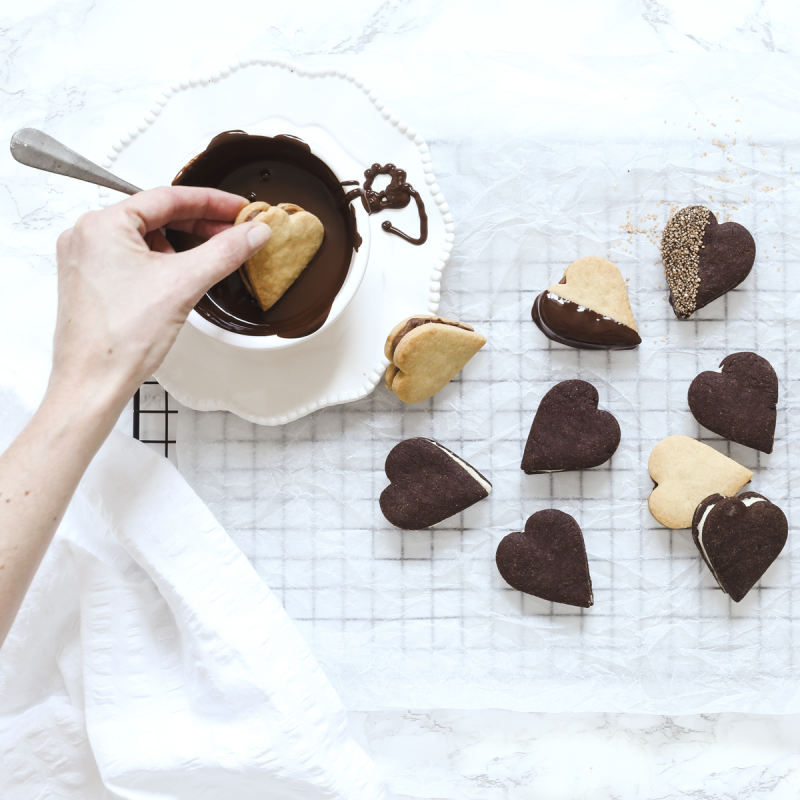 Recipe: CHOCOLATE SHORTBREAD LOVE HEART SANDWICHES